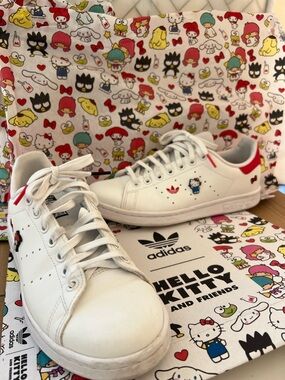 adidas X Hello Kitty Sanrio + Stan Smith Shows Youth 6